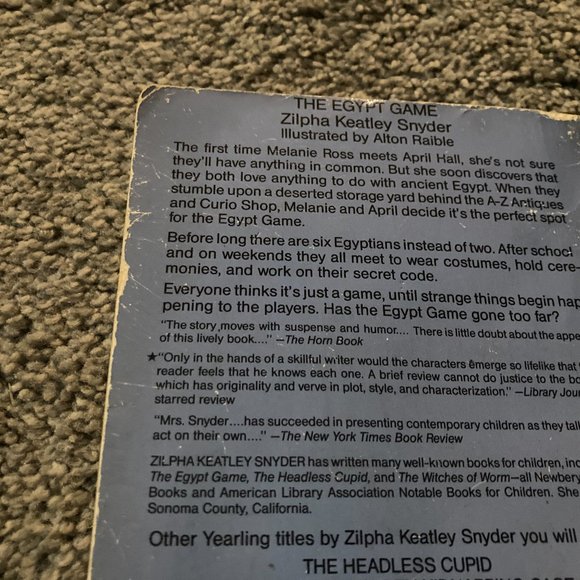 Books - Picture 5 of 5